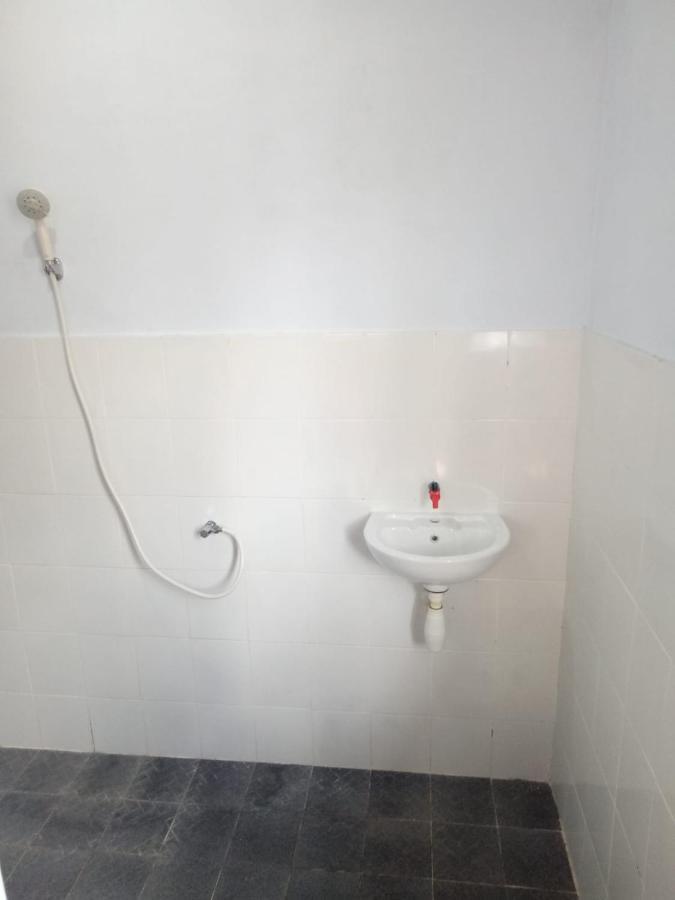 Novita Homestay Bunaken Extérieur photo