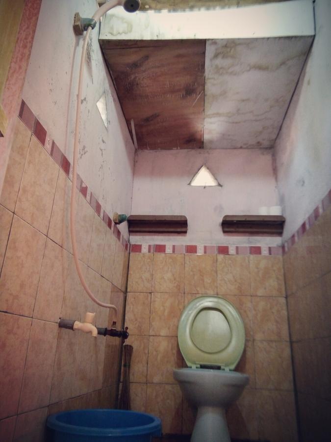 Novita Homestay Bunaken Extérieur photo