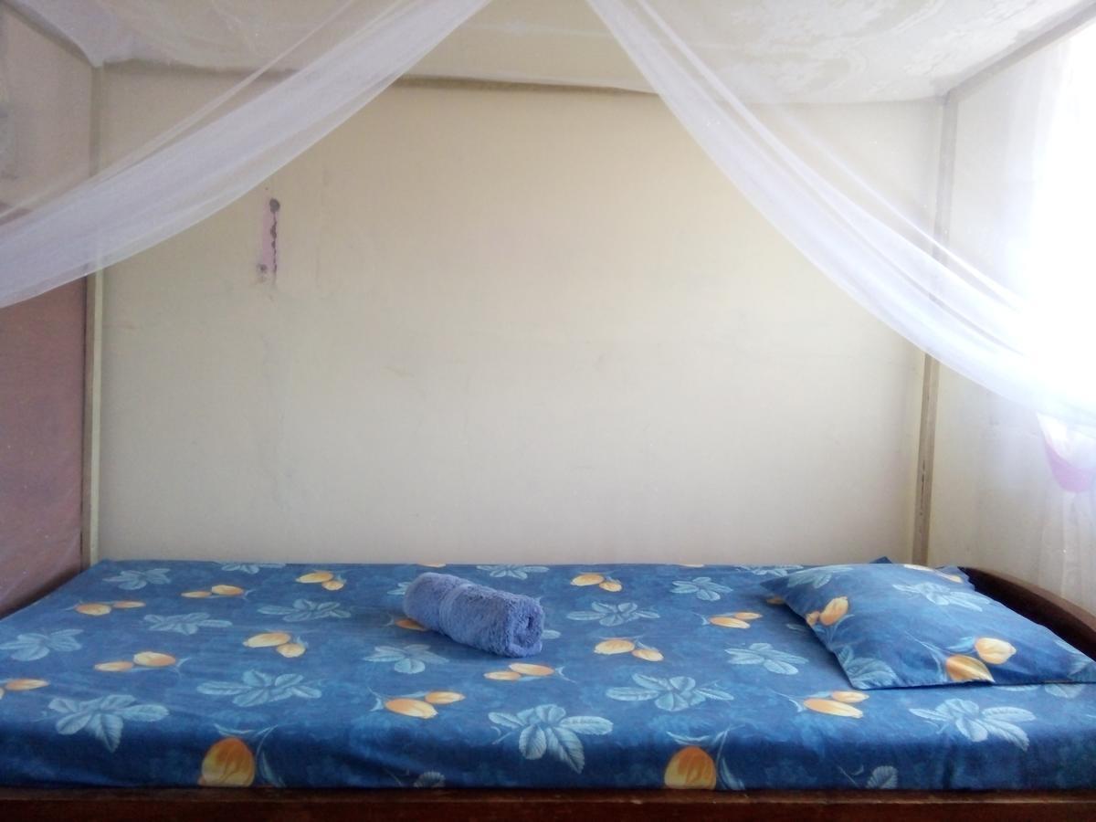 Novita Homestay Bunaken Extérieur photo