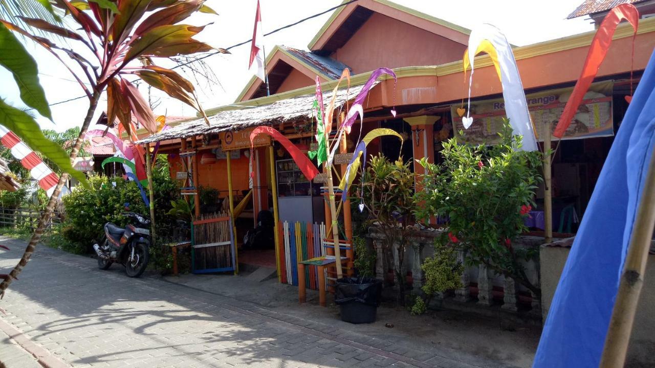 Novita Homestay Bunaken Extérieur photo